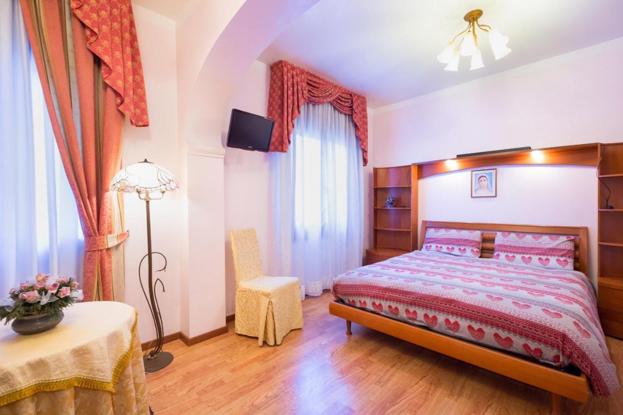 Albergo Ristorante Fabrizio Caorle Luaran gambar
